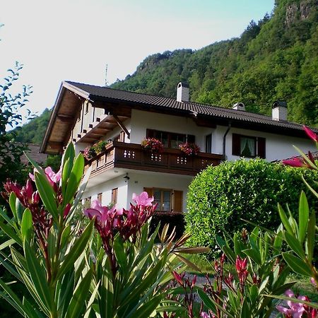 Schiedhof Villa Кастелрото Екстериор снимка